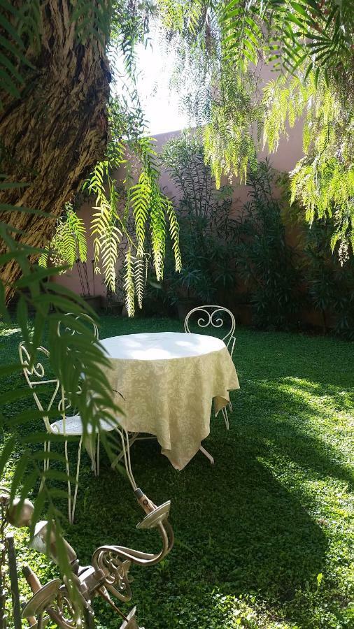 Aumes Sweet Home Chambre D'Hotes Екстер'єр фото