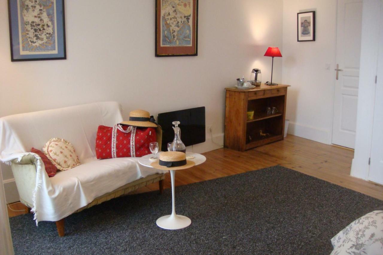 Aumes Sweet Home Chambre D'Hotes Екстер'єр фото